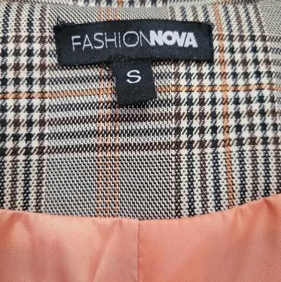 Fashion Nova Plaid Blazer - Picture 2 of 6